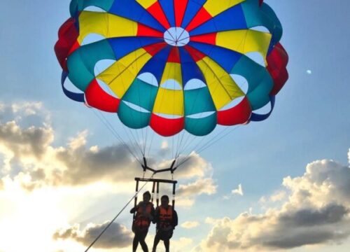 Private Parasailing Experience in Hurghada-with Private Transfer